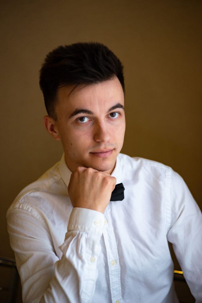 Лебедєв